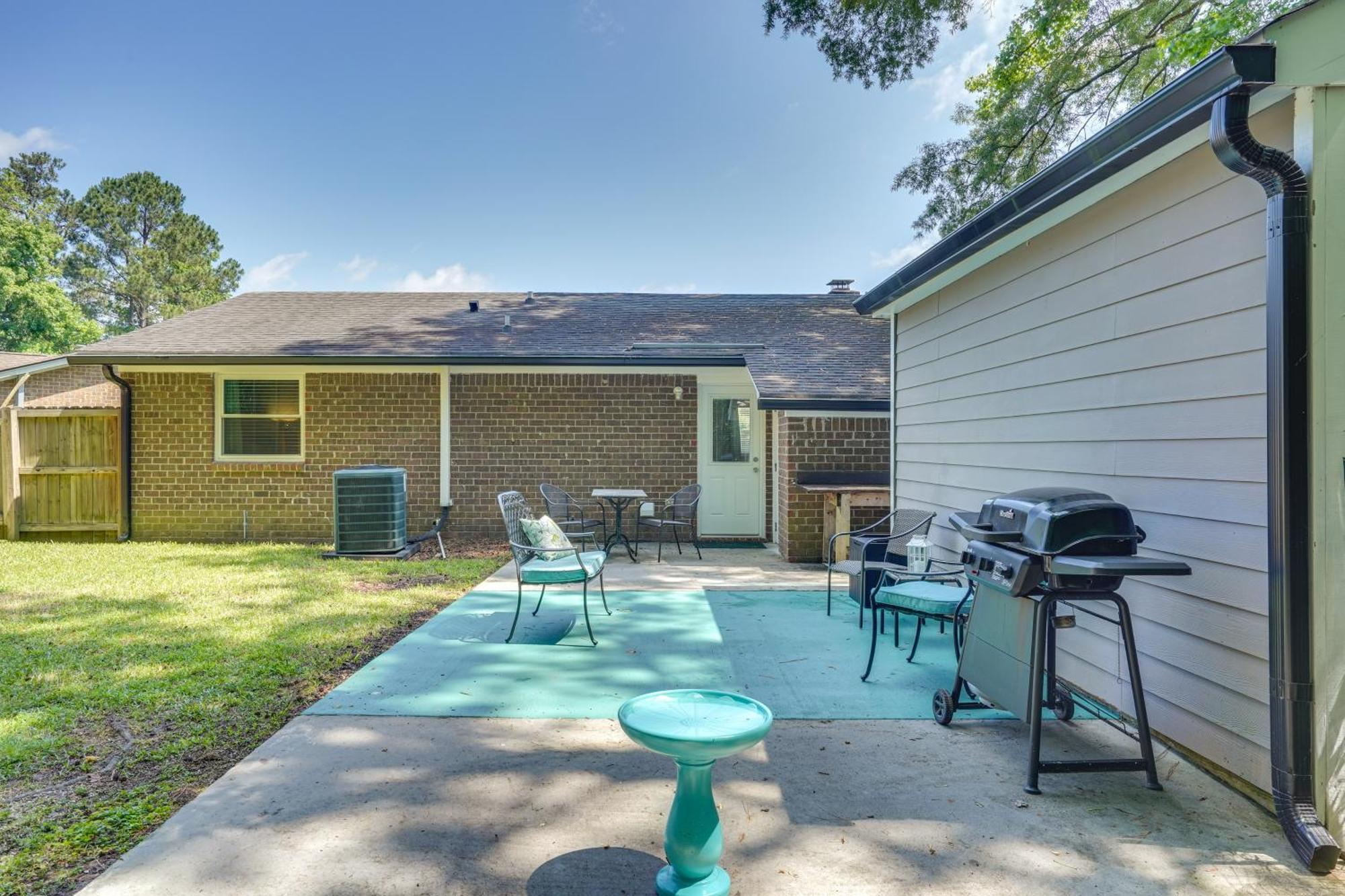 Cozy Goose Creek Escape With Patio And Grill Villa Buitenkant foto