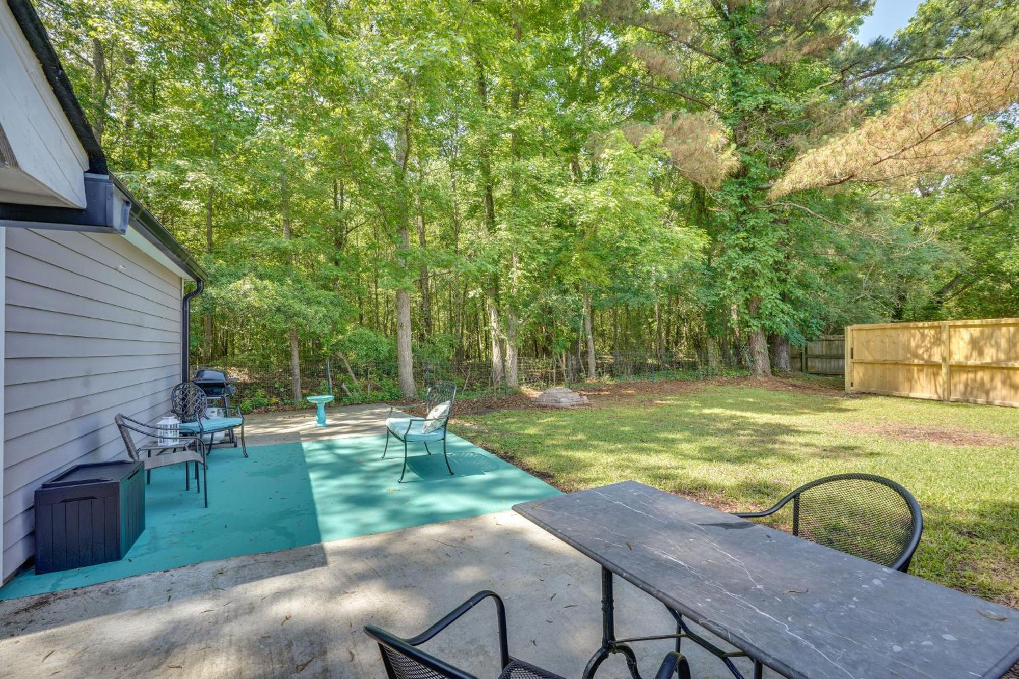 Cozy Goose Creek Escape With Patio And Grill Villa Buitenkant foto